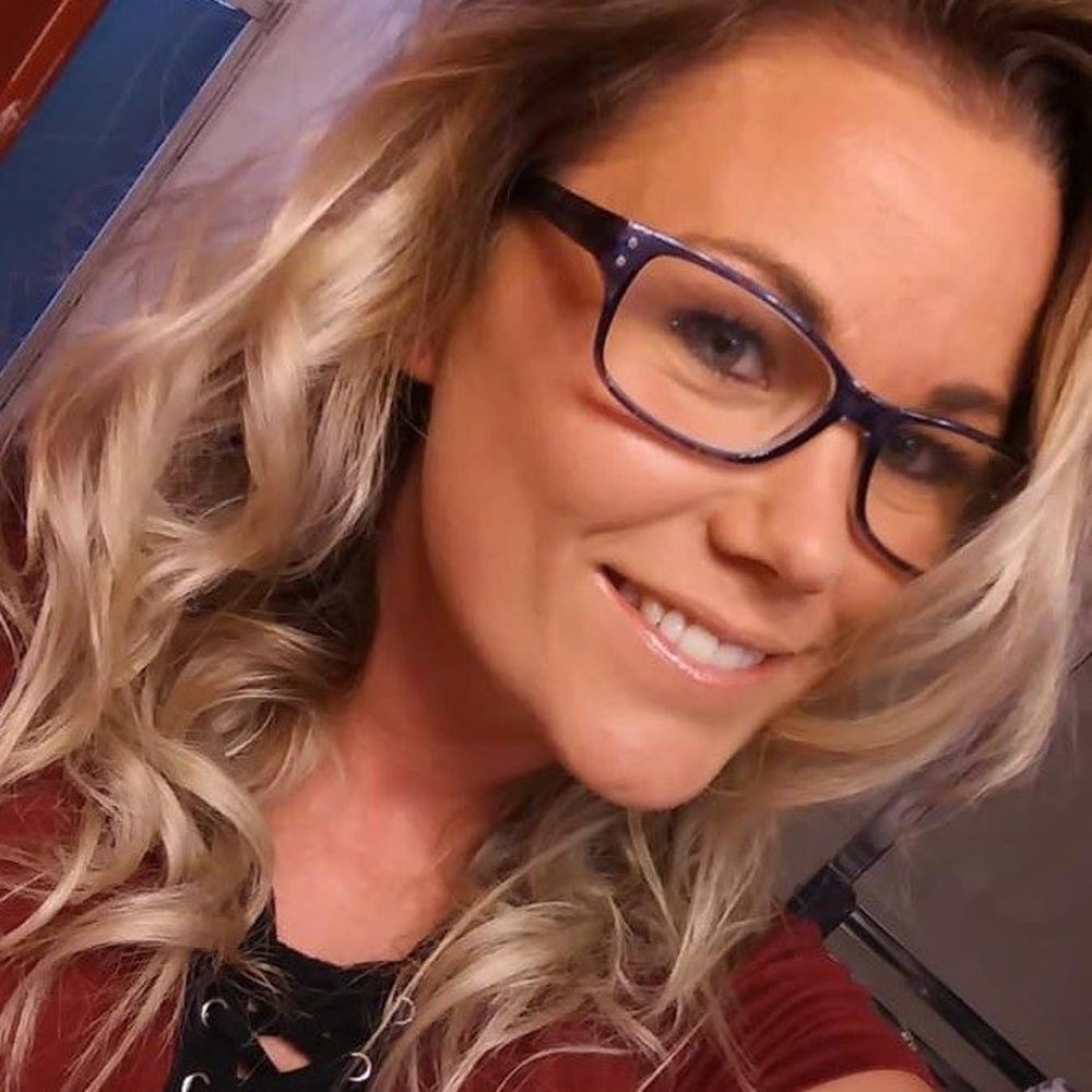 Meet your Posher, Ashley